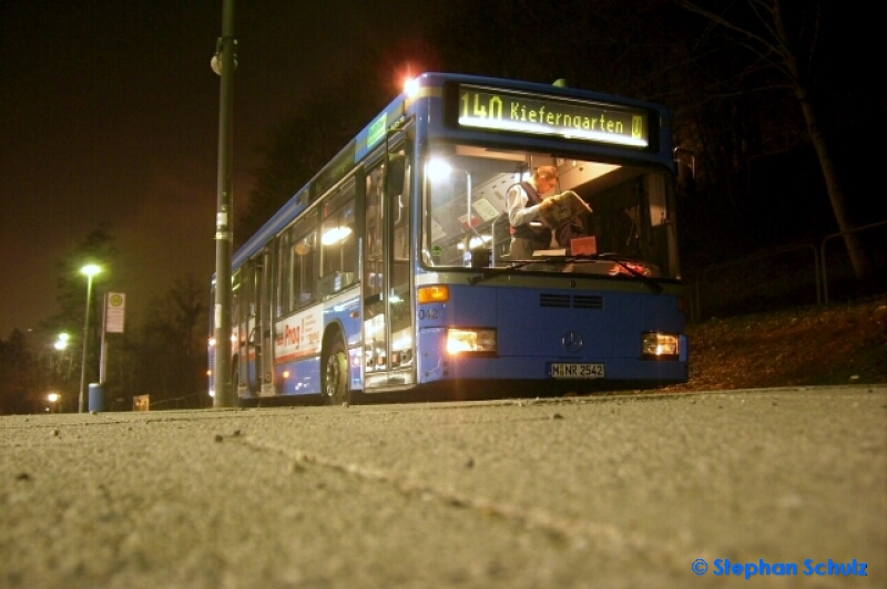 Autobus Oberbayern M-NR 2542 | Scheidplatz