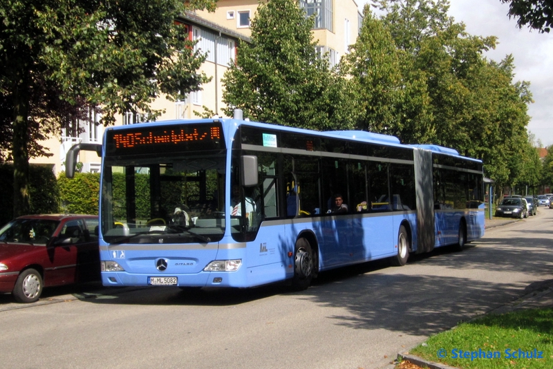 Münchner Linien M-ML 5082 | Gustav-Mahler-Straße