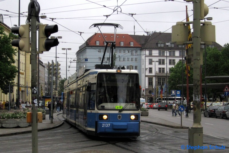 MVG 2137 (R2.2) | Hauptbahnhof/Bahnhofsplatz