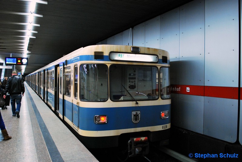 MVG 128 (A2.1) | Hauptbahnhof (Unten)