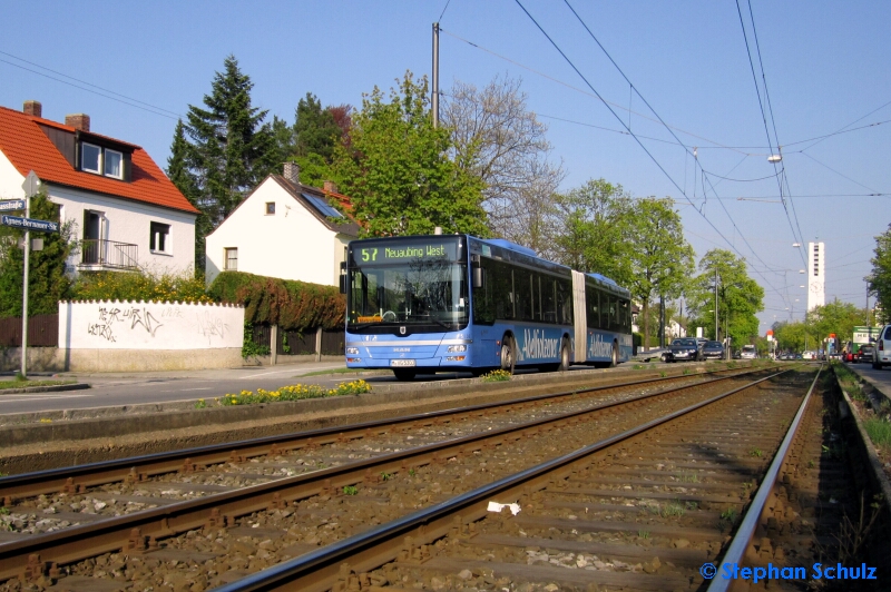 MVG 5303 | Lohensteinstraße