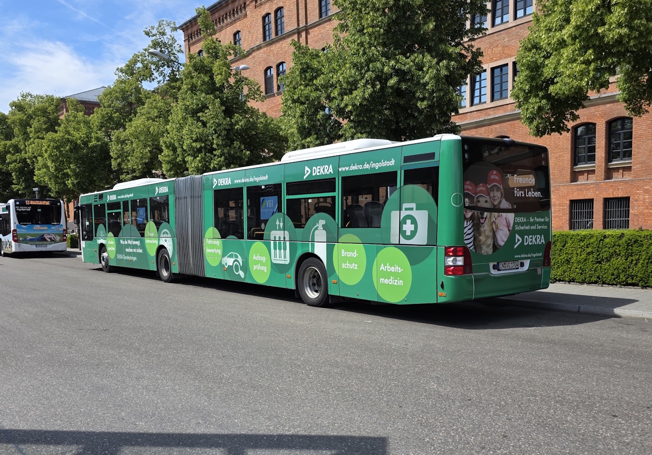 IN-VG 1703 | Z O B - Bussteig 3