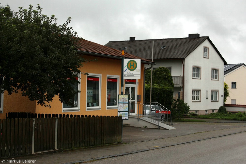 Haltestelle: Böhmfeld, Sparkasse