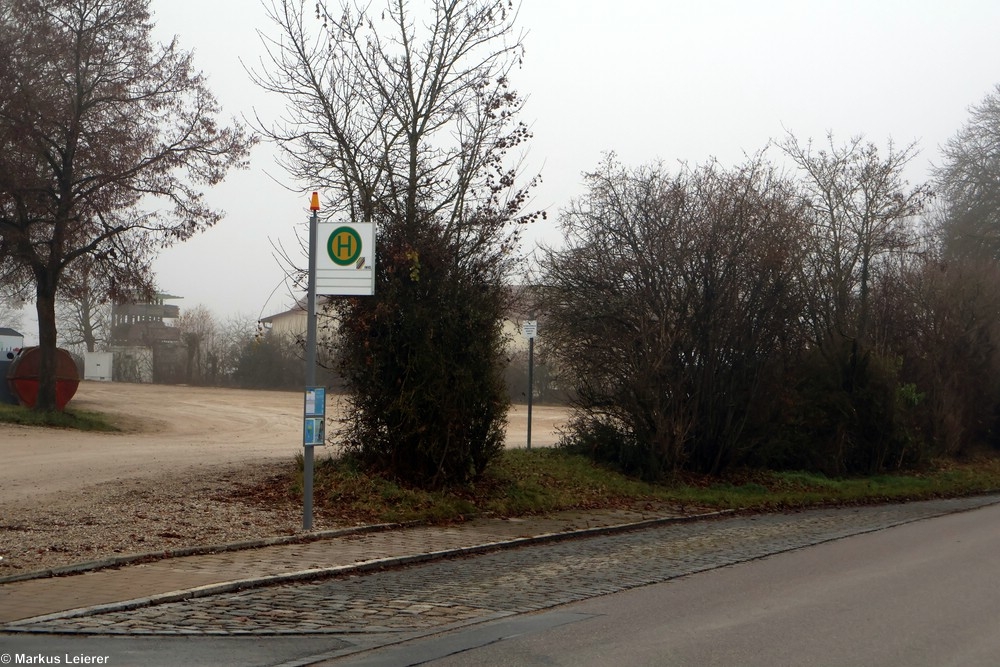 Haltestelle: Böhmfeld, Sportplatz