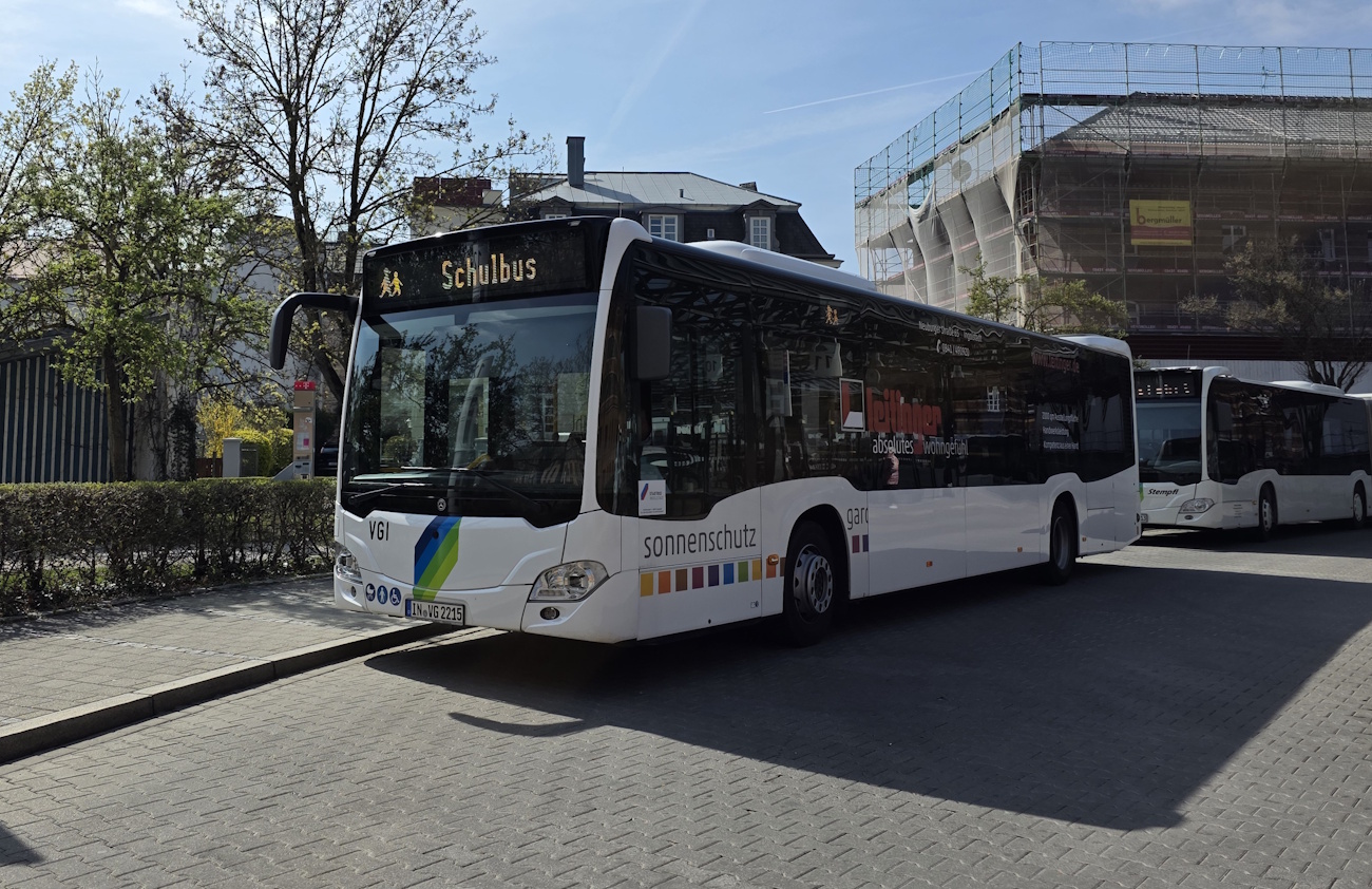 IN-VG 2215 | Z O B - Bussteig 12