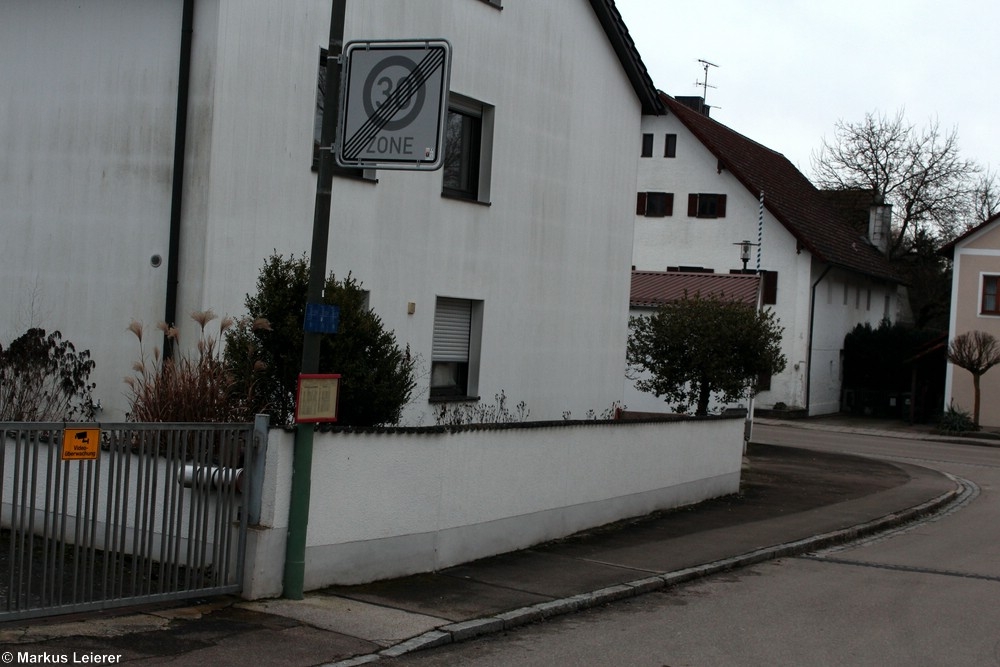 Haltestelle: Oberdolling, Weißendorfer Straße