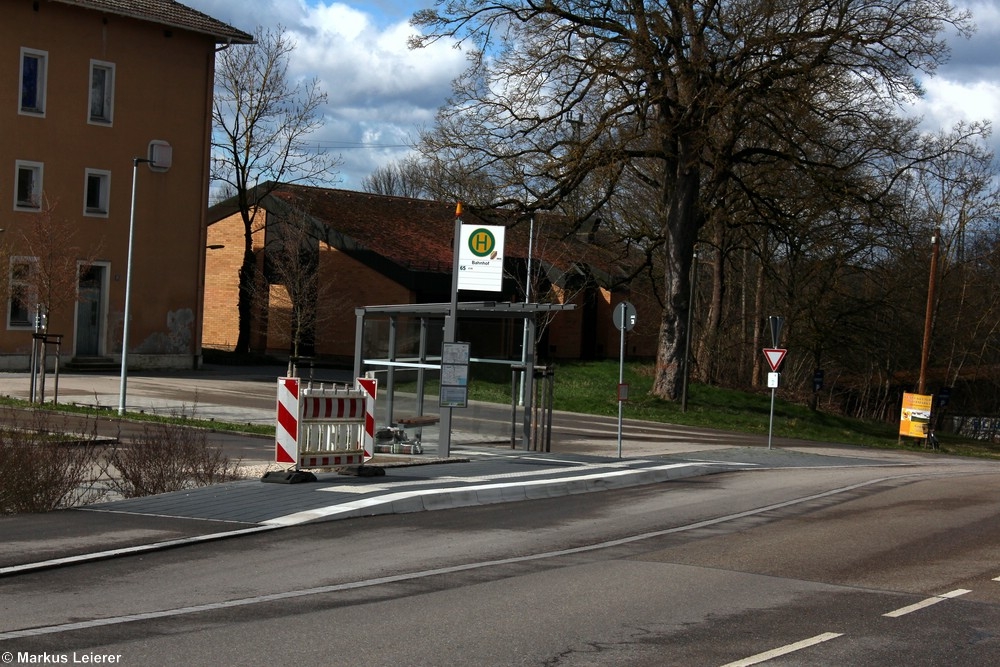 Haltestelle: Tauberfeld, Bahnhof