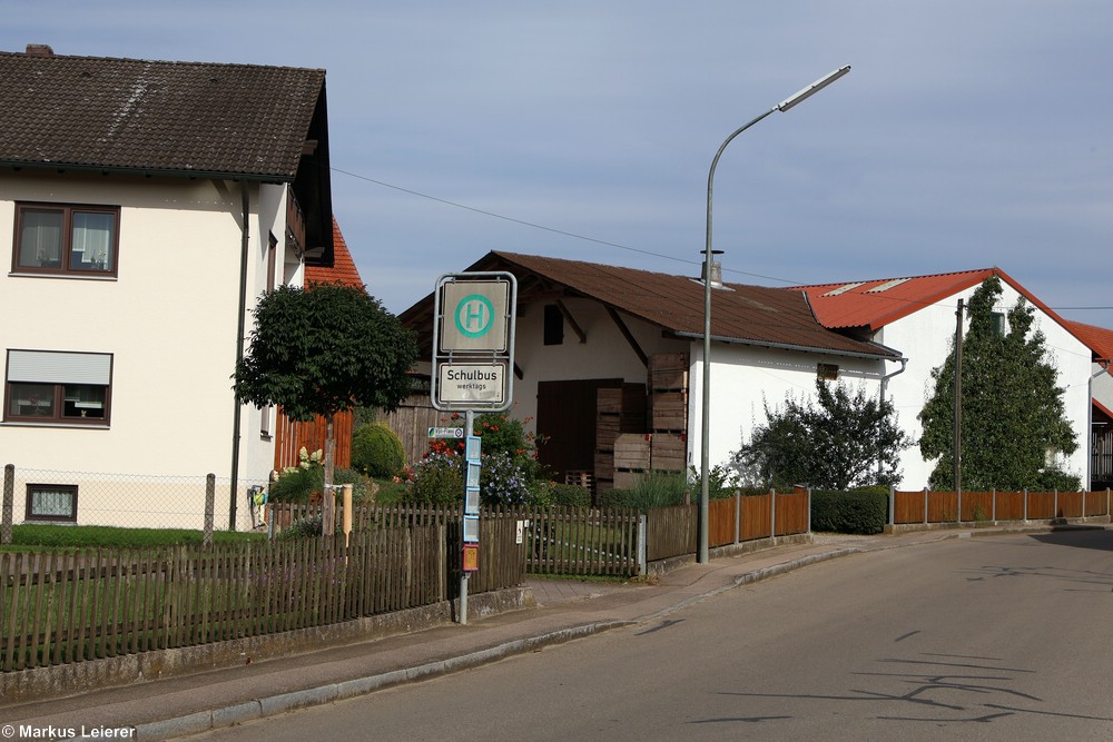 Haltestelle: Adelshausen, Reichertshofener Straße