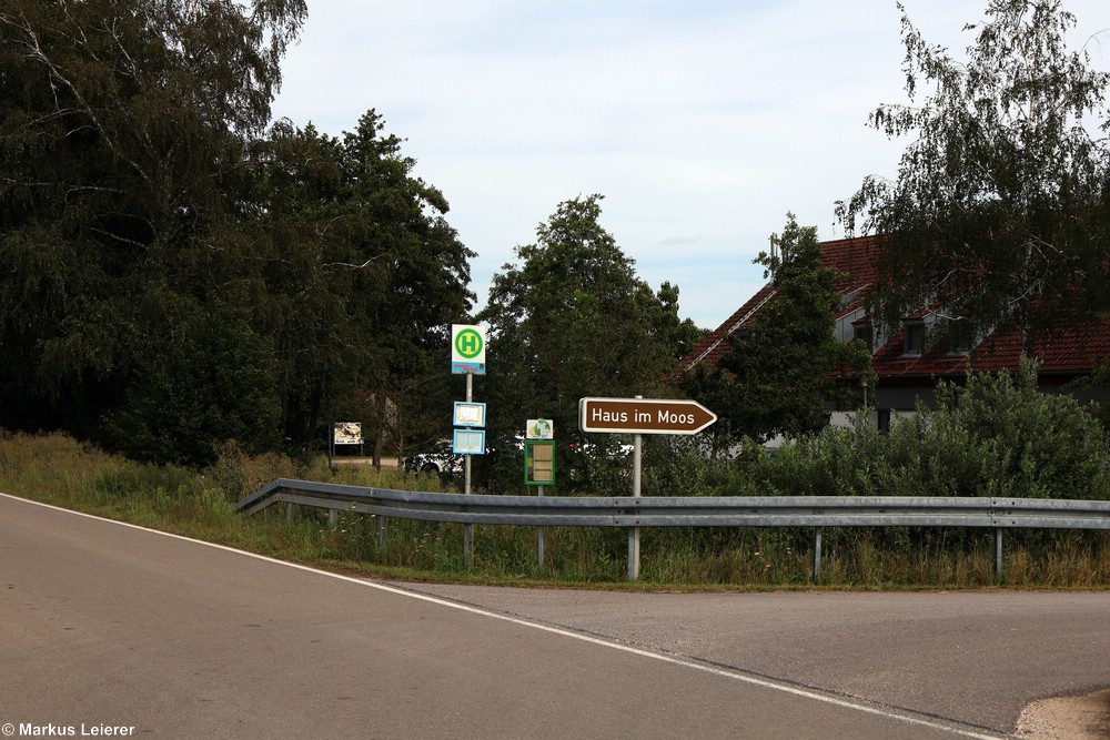 Haltestelle: Kleinhohenried, Haus im Moos