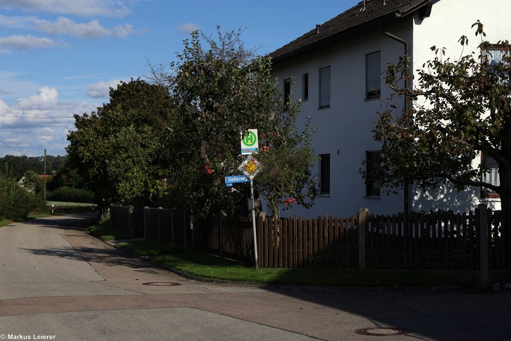 Haltestelle: Niederarnbach, Siedlerweg