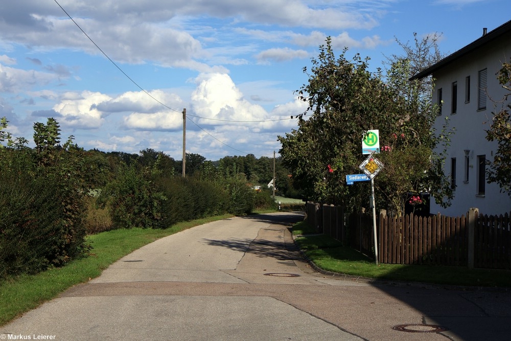 Haltestelle: Niederarnbach, Siedlerweg