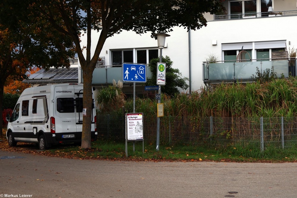 Haltestelle: Heinrichsheim, Bahnunterführung