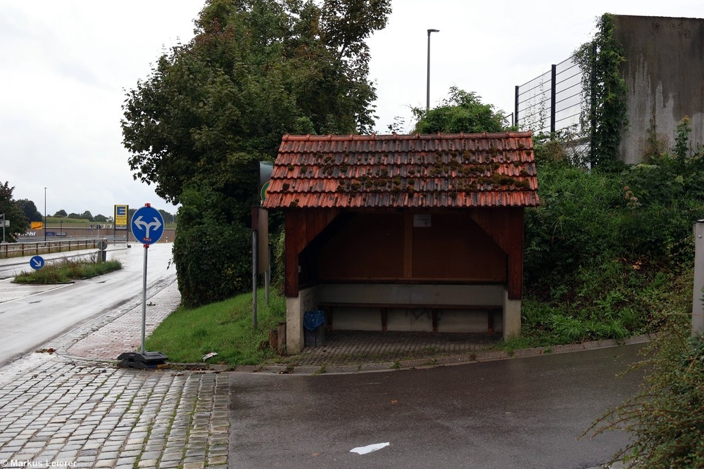 Haltestelle: Schweitenkirchen, Am Sportplatz