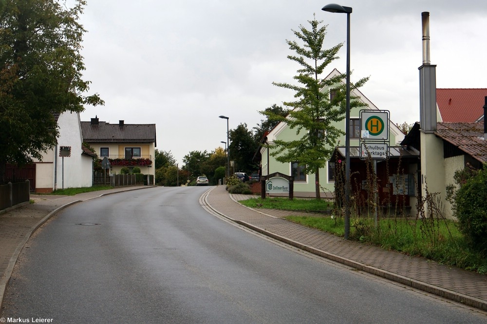 Haltestelle: Holzhäuseln, Holzhäuseln