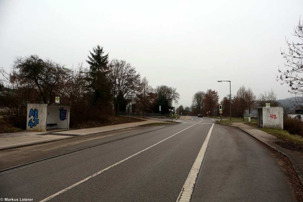 Haltestelle: Landershofen, Kreisstraße/Ampel