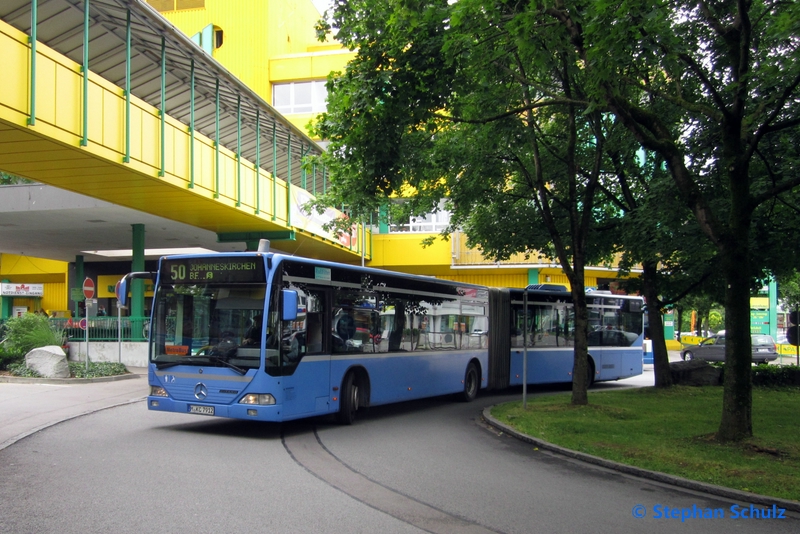 Hadersdorfer M-KC 7912 | Unterföhring, Feringastraße Ost