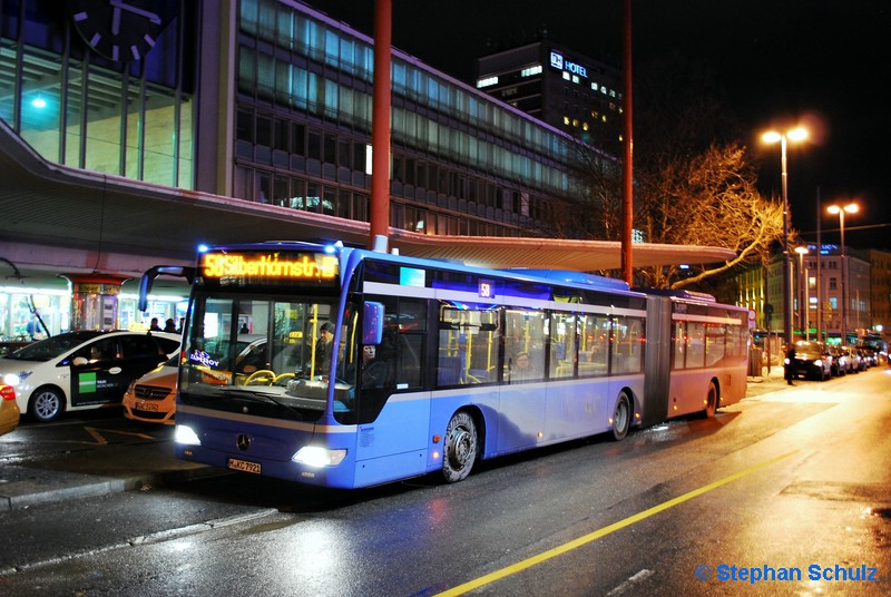 Hadersdorfer M-KC 7921 | Hauptbahnhof/Bahnhofsplatz