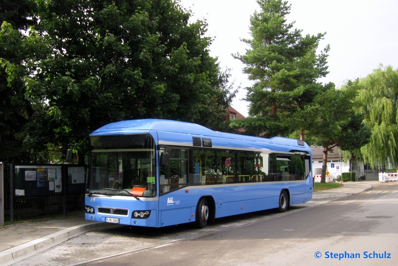 Münchner Linien M-ML 5069 | Unterföhring, Fichtenstraße